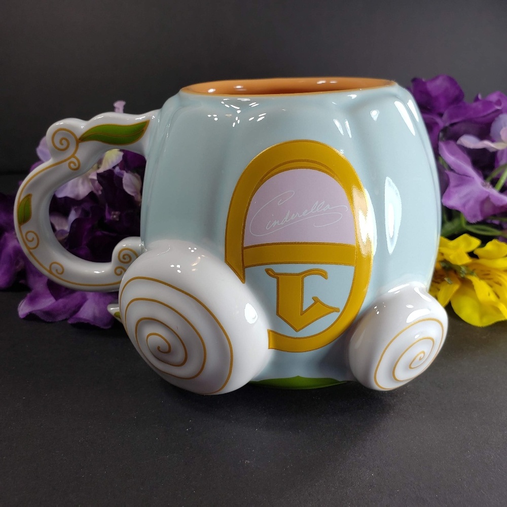 Disney Parks Signature Cinderella Carriage Mug New - Picture 1 of 8
